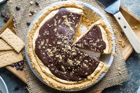 no-bake-peanut-butter-pie-w-chocolate-topping image