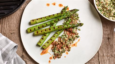 grilled-asparagus-with-vegetable-crumble image