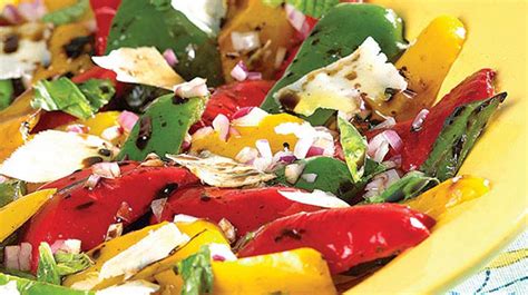 grilled-bell-pepper-salad-thrifty-foods image