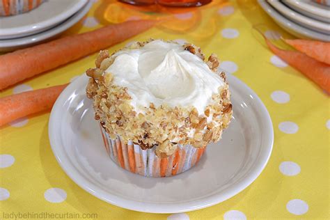 pineapple-carrot-cupcakes-lady-behind-the-curtain image