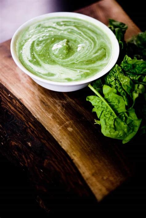 low-fat-spinach-and-zucchini-soup-recipe-greener image