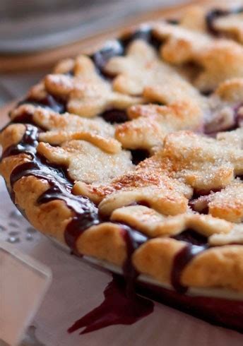 oregon-blueberry-pie-classic-recipe-oregon-fruit image