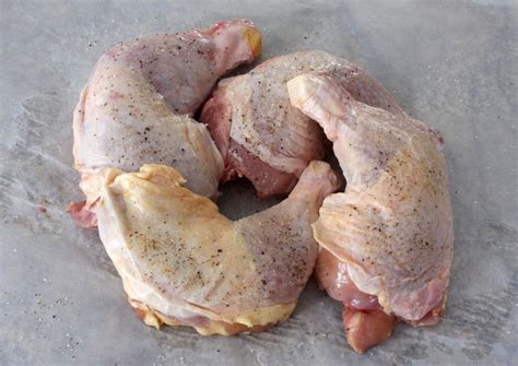 chicken-leg-quarters-with-tomatoes image