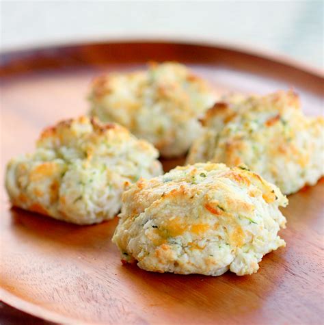 cheddar-bay-biscuits-the-girl-who-ate-everything image