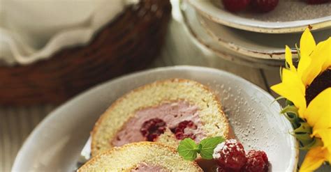 raspberry-cream-roulade-recipe-eat-smarter-usa image