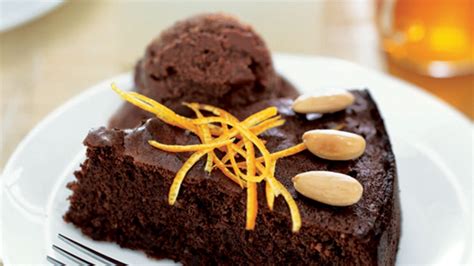 flourless-chocolate-orange-almond-cake image
