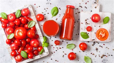 is-tomato-juice-good-for-you-benefits-and-downsides image