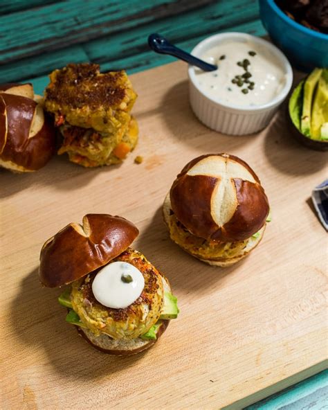 avocado-crab-cake-sliders-the-girl-in-the-little-red image