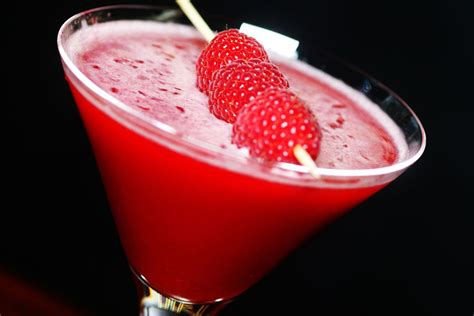 22-sweet-and-fun-raspberry-cocktails-to-mix-up-the image