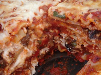 mushroom-sausage-and-roasted-red-pepper-lasagna image