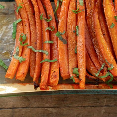 spice-roasted-carrots-with-pomegranate-molasses image