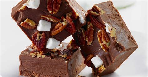 chocolate-marshmallow-and-pecan-fudge-recipe-eat image