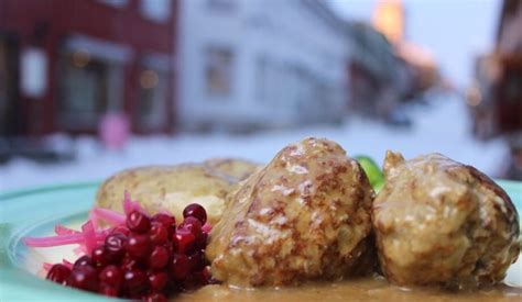 norwegian-meatballs-in-gravy-nsc image