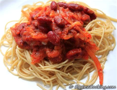 spaghetti-topped-with-kidney-beans-sauce image