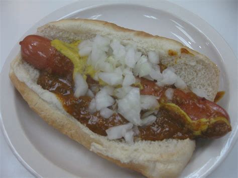 detroit-coney-island-hot-dogs-eat-this-town image