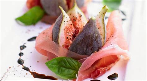 parma-ham-with-figs-fine-dining-lovers image