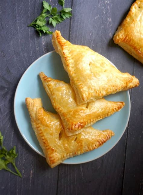 leftover-turkey-hand-pies-with-puff-pastry-my image