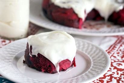 red-velvet-rolls-with-cream-cheese-frosting-tasty image