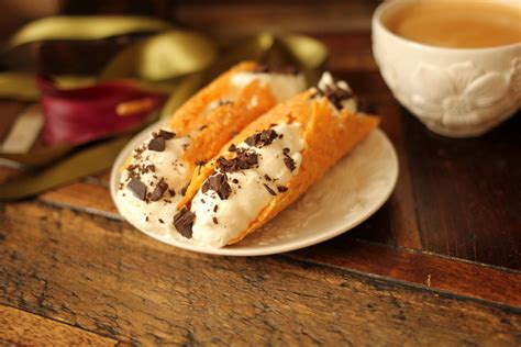 cannoli-low-carb-weight-watcher-diabetic-dessert-weight image