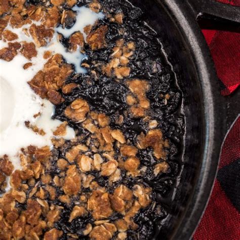 smoked-blueberry-crumble-grilled image