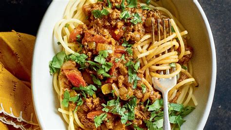hawa-hassan-shares-the-spicy-somali-pasta image