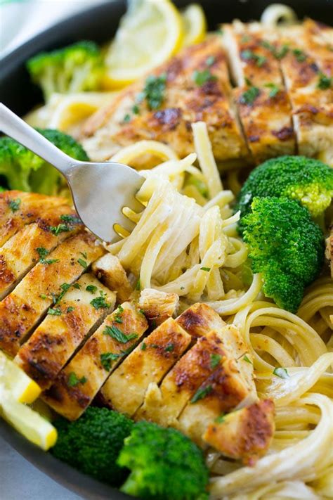 chicken-and-broccoli-pasta-dinner-at-the-zoo image