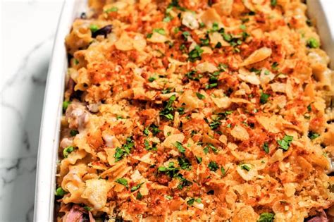 garlicky-and-creamy-this-tuna-noodle-casserole-is image