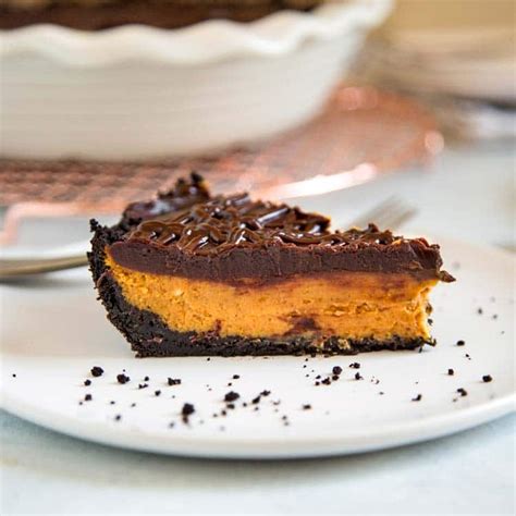 creamy-chocolate-pumpkin-pie-video image