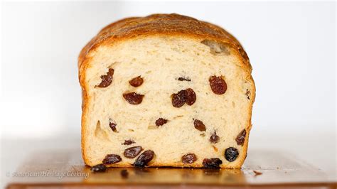 sourdough-raisin-bread-chef-lindsey-farr image