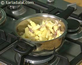 herbed-potato-soup-recipe-potatoe-recipes-tarla-dalal image