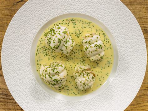 steamed-fillets-of-dover-sole-with-cream-and-chive-sauce image