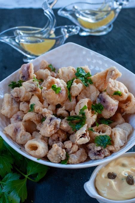 italian-fried-calamari-recipe-calamari-fritti-your image