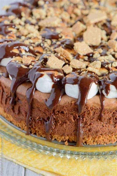 smores-cheesecake-baked-by-an-introvert image