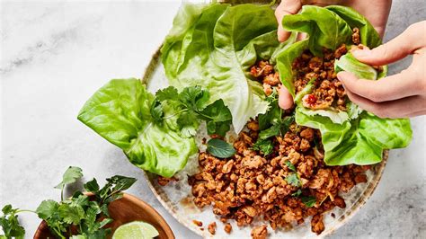 spicy-chicken-lettuce-wraps image