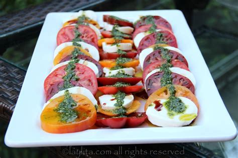 tomato-mozzarella-caprese-salad-laylitas image