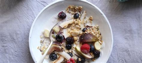 the-beginners-guide-to-hot-and-cold-low-carb-cereal image