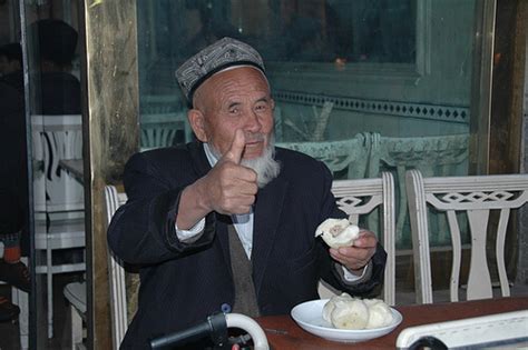 xinjiang-cuisine-food-of-the-uighur-people-in-kashgar image