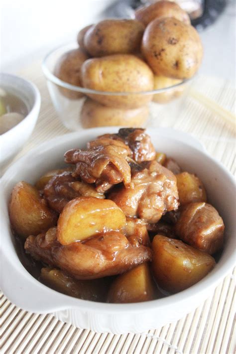 chinese-style-tender-braised-chicken-with-potatoes image