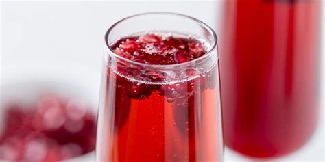 best-pomegranate-mimosas-recipe-how-to-make-pomegranate image