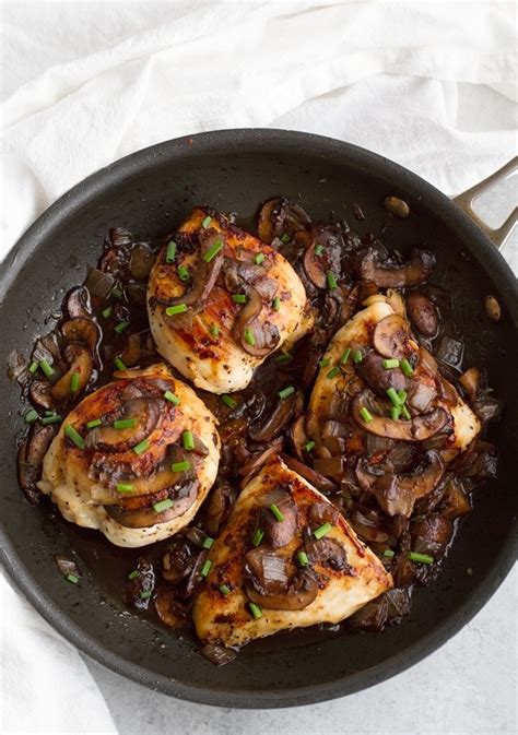 balsamic-chicken-with-mushrooms-and-thyme image