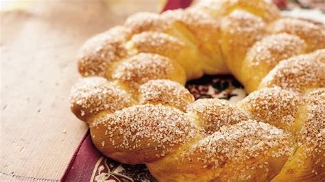sugar-and-spice-wreath-recipe-recipes-bread-maker image