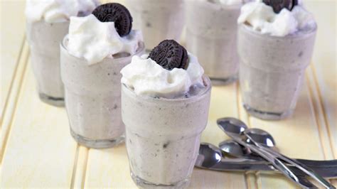 cookies-and-cream-pudding-shots-recipe-tablespooncom image