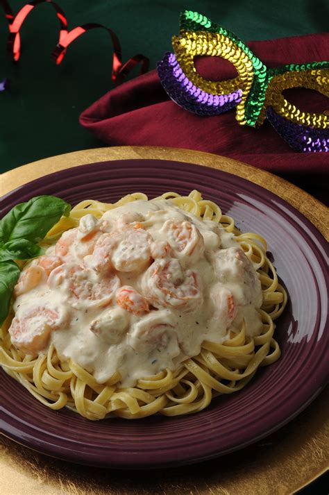 creamy-creole-seafood-fettuccini-muellers-pasta image