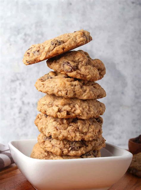 chewy-vegan-oatmeal-raisin-cookies-my-darling-vegan image
