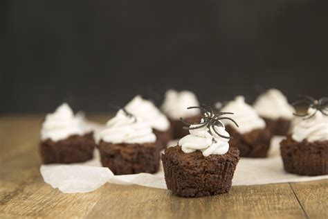 spooky-chocolate-cupcakes-food-matters image
