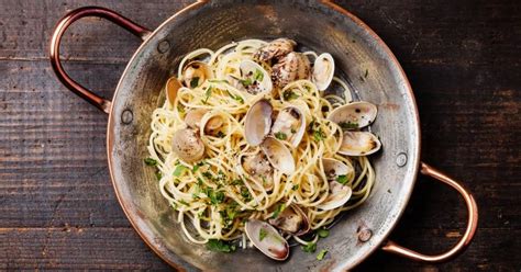 10-best-fresh-littleneck-clams-recipes-yummly image