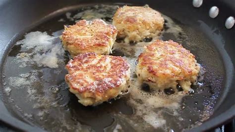 crab-cakes-recipe-how-to-make-crab-cakes-youtube image