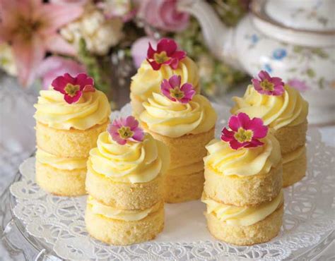 lemon-buttercream-cakes-teatime-magazine image