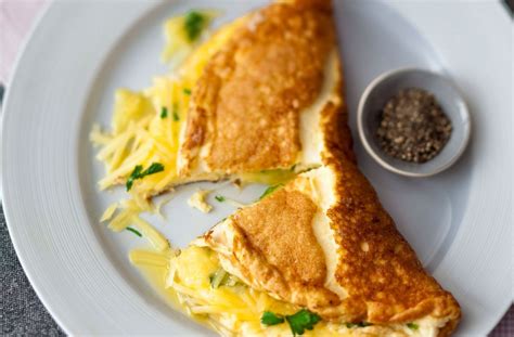 smoky-cheese-souffl-omelette-breakfast-recipes-goodto image