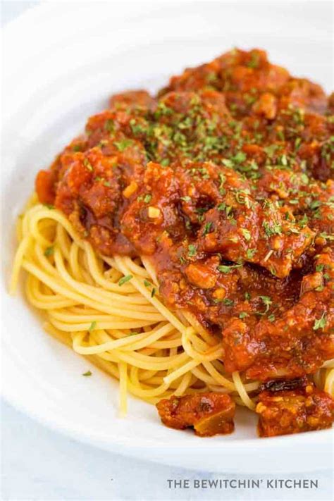 worlds-best-spaghetti-sauce-recipe-the-bewitchin image